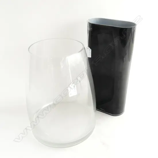 2 LG GLASS VASES; BLACK H.355mm & CLEAR H.300mm