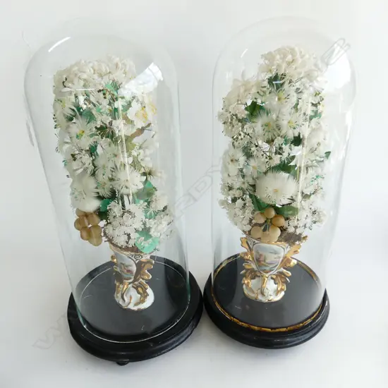 PR ANTIQUE WEDDING DOMES w. WHITE FAUX FLOWER DISPLAY H.500mm