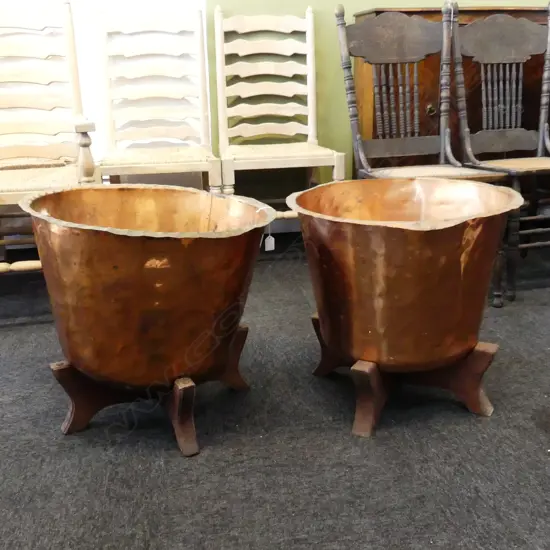 PR LG COPPER PLANTERS ON WOODEN STANDS 560mm dia