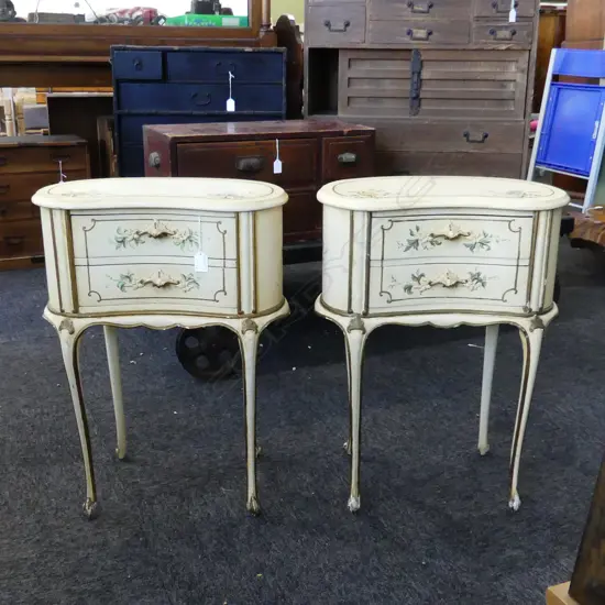 PR FRENCH STYLE PAINTED BEDSIDES - KIDNEY SHAPE 460x270x620mm