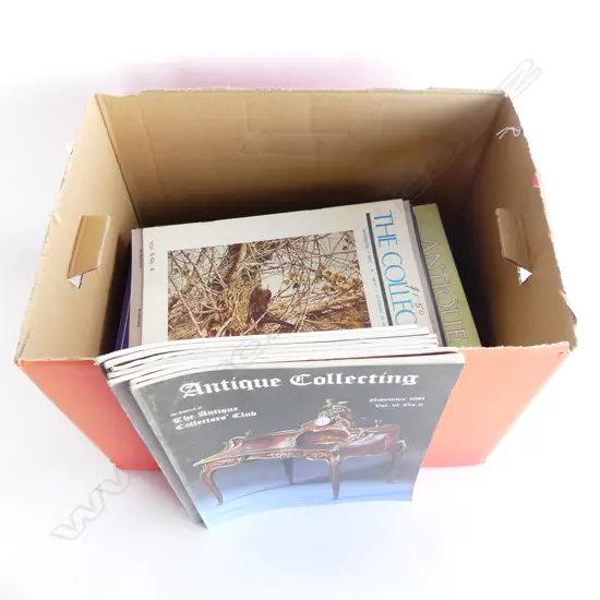BOX OF ANTIQUE COLLECTORS MAGS