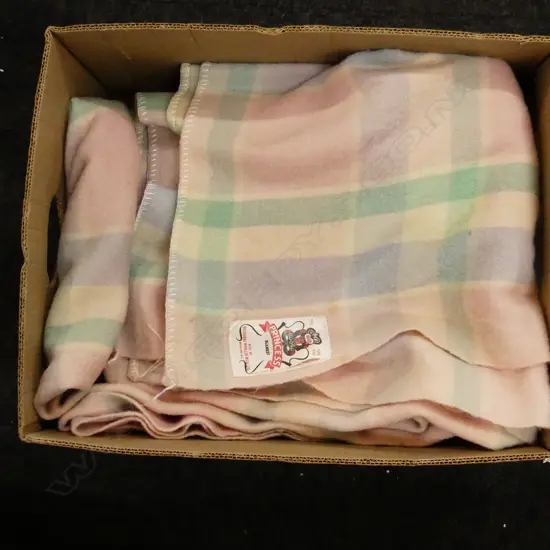 BOX LOT 2 WOOLLEN BLANKETS