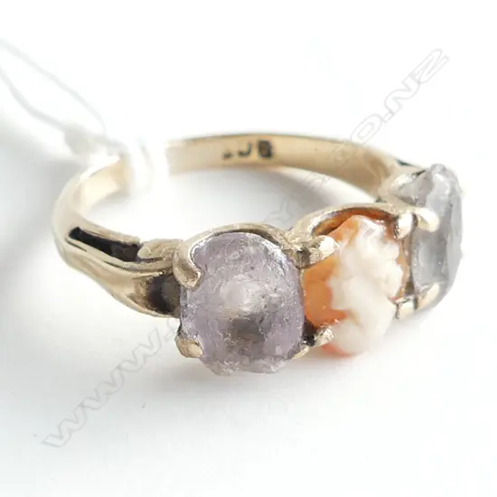 9CT CAMEO RING 3.2 GRAMS FAULTED