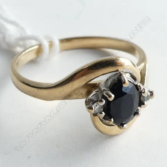 9CT DARK SAPPHIRE & DIAMOND RING 2.6 GRAMS SIZE O