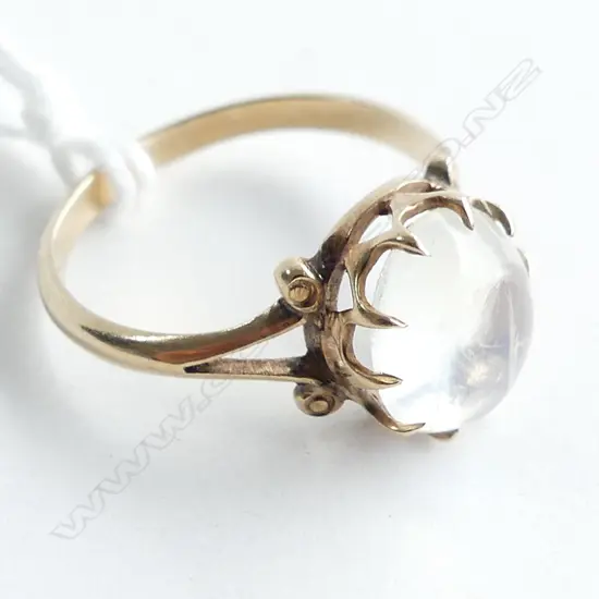 9CT MOONSTONE RING 1.7 GRAMS SIZE L