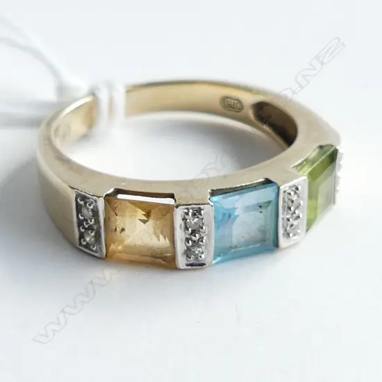 9CT & CITRINE/BLUE TOPAZ & PERIDOT  RING 3.3 GRAMS SIZE O