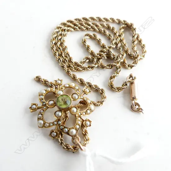 9ct GOLD EDWARDIAN PENDANT AND CHAIN 6gm (peridot and seed pearls) chain needs repair