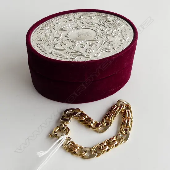 18CT GOLD GHAIN  BRACELET 18.42GMS, STAMPED 750  - IN LOVELY VELVET & SILVER PLATE LIDDED BOX