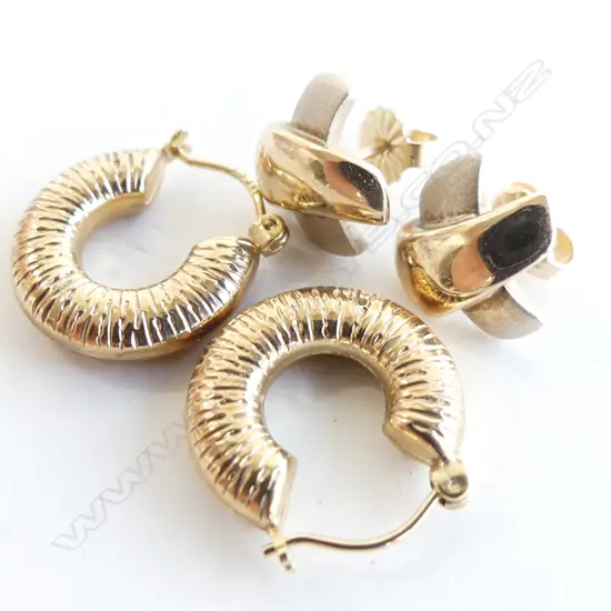 2 PR 9CT GOLD EARRINGS; 1 PR CROSS STUD & 1 PR SM HOOP  4.9GMS