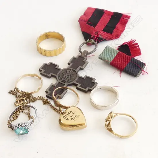 3 SMALL GOLD RINGS (MARKS WORN) 3.6 GRAMS &#x2B; 3 COSTUME RINGS, HEART PENDANT &amp; WAR MEDAL &#x27;TRECEREA DUNARII 1877