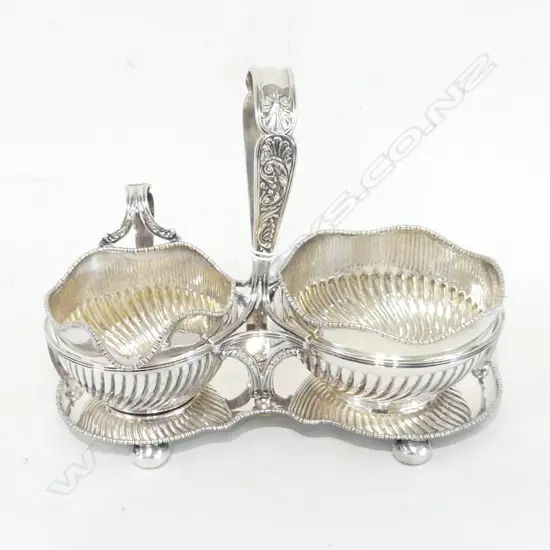 SILVER PLATE MILK JUG & SUGAR BOWL ON STAND W.200mm