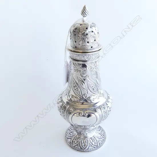 LARGE S/SILVER SUGAR CASTER 225MM  W291grms MAPPIN & WEBB, LONDON 1891