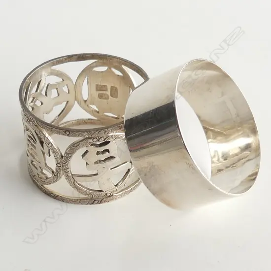 2 STG SILVER NAPKIN RINGS 47.4 GMS