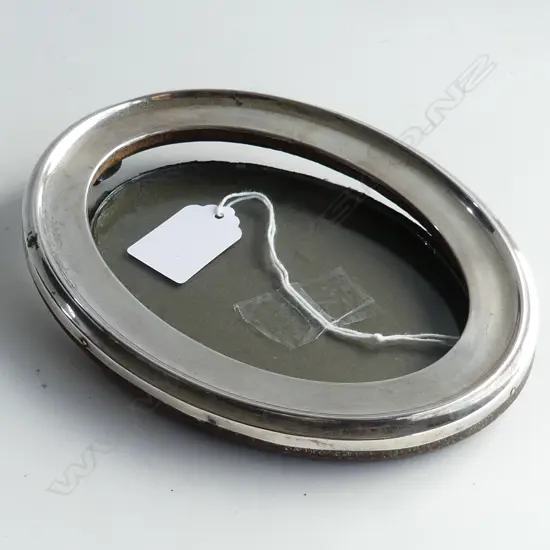 STG SILVER OVAL PHOTO FRAME B'HAM 1918 175x130mm