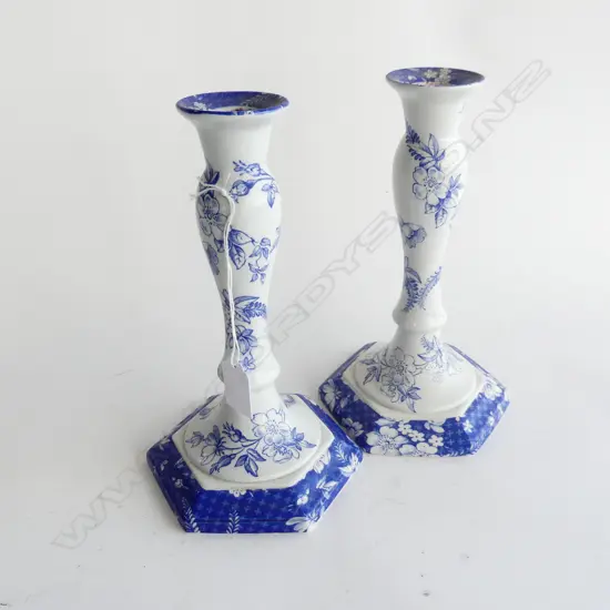 PR SPODE BLUE & WHITE CANDLE STICK HOLDERS H. 230mm