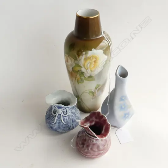 CONT FLORAL VASE H210 & 3 SMALL VASES H120 TALLEST