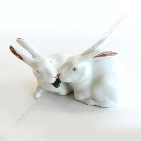ROYAL COPENHAGEN PAIR OF RABBITS L. 110mm