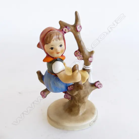HUMMEL FIGURINE OF APPLE TREE GIRL H. 100mm