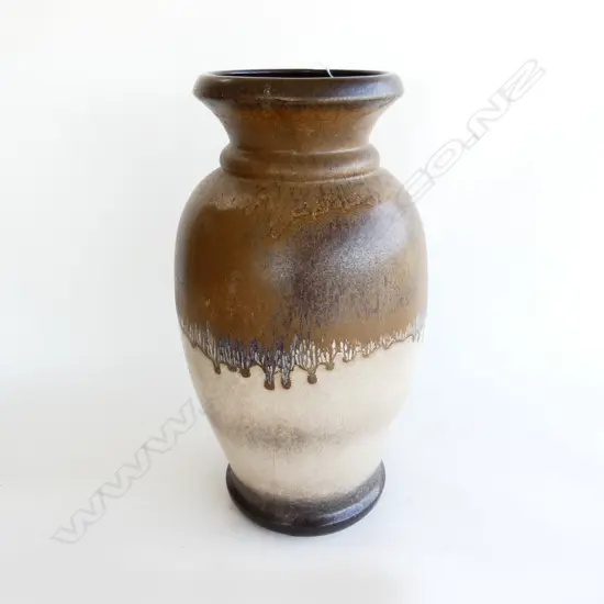LARGE WEST GERMAN FLOOR VASE. TYPICAL BROWN COLORWAY WITH TRICKLE GLAZE. H. 410mm