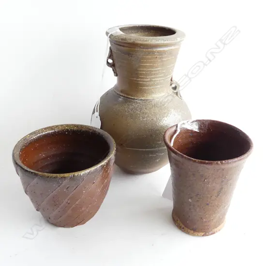 3 WOODFIRED POTTERY PCS;  BEAKER, SM POT & VASE (H. 170mm)