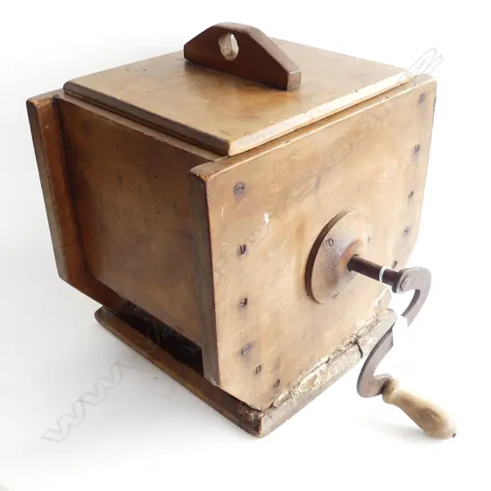 ANTIQUE WOODEN BUTTER CHURN W. 360MM