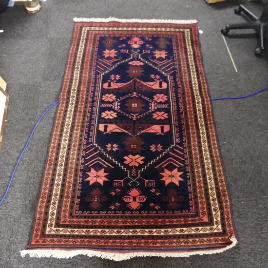HAND KNOTTED ALL WOOL RUG 1850x1100mm