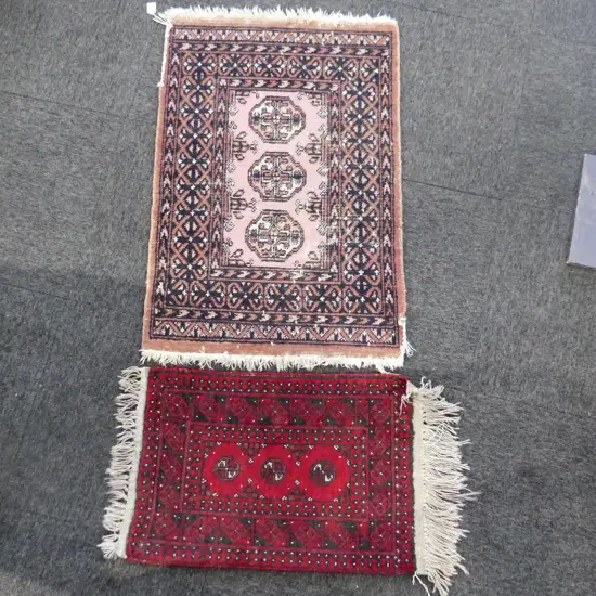 2 SMALL HAND KNOTTED WOOL PILE RUGS 900x630mm / 650x450mm