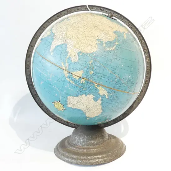 VINTAGE TABLE TOP TOP GLOBE OF THE WORLD H.400mm