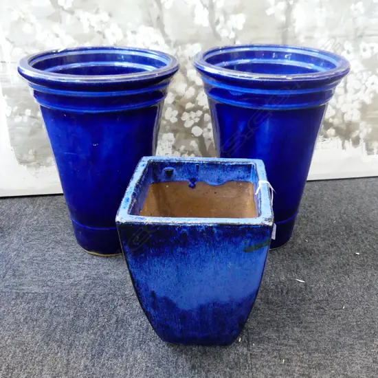 3 LG BLUE GARDEN POTS - PR ROUND POTS (H.430, DIA 320mm) + SQUARE POT (H.300, DIA 220mm)