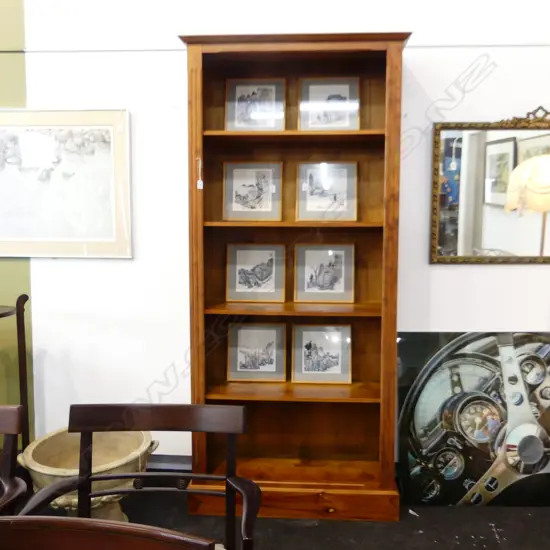 LG WOODEN BOOKCASE 970x345x2080mm