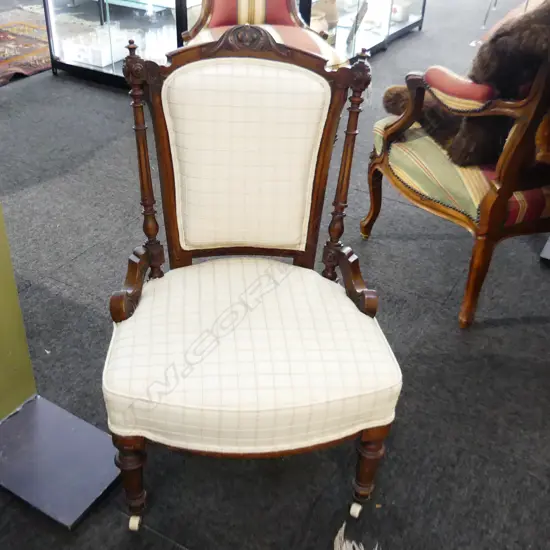 VICTORIAN WALNUT NURSING CHAIR turned supports