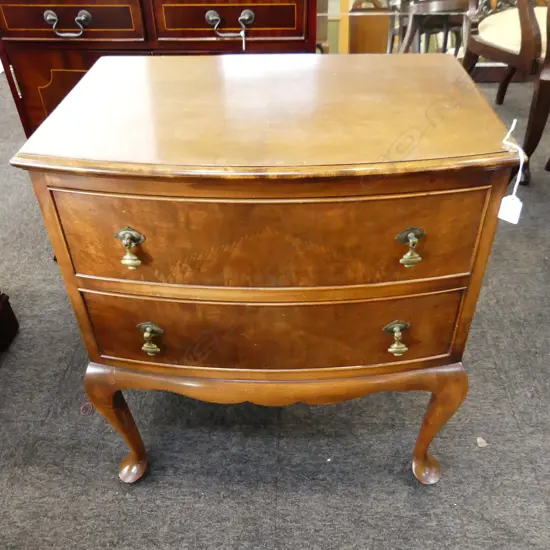 QUEEN ANNE STYLE BEDSIDE DRAWERS 610x400x700mm