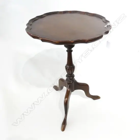 SMALL MAHOGANY REPRODUCTION WINE TABLE. ON THREE CABRIOLE LEGS SERPENTINE BORDER. W.360 H.510mm