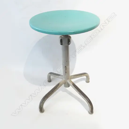 OLD REVOLVING STOOL 