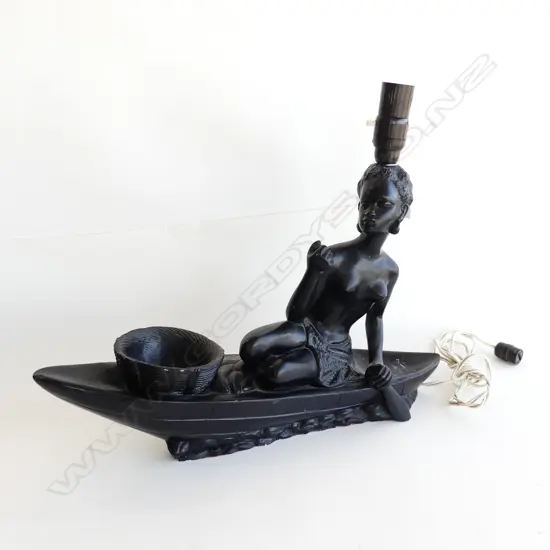 CLASSIC ' BLACK LADY ' LAMP. ROWING IN CANOE . SOME FAULTS AND REPAIR. PADDLE HANDLE MISSING. L. 490mm