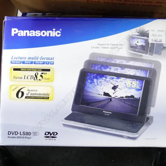 PANASONIC MULTI-FORMAT PLAYBACK 8.5'' LCD, BOXED