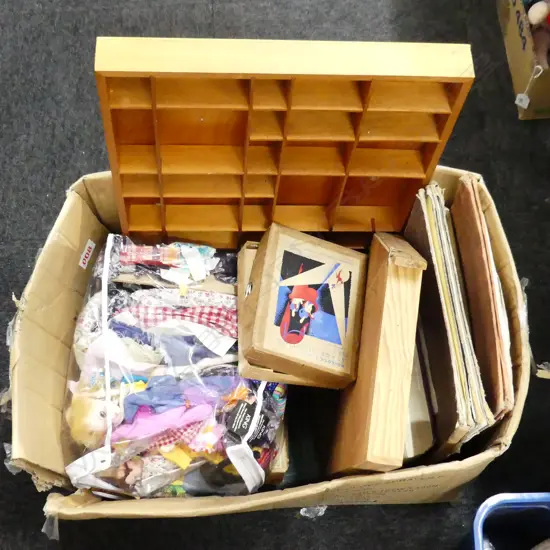 BOX LOT VINTAGE BOOKS; GAMES, DOLLS & DOLL CLOTHES, 2 DISPLAY UNITS ETC