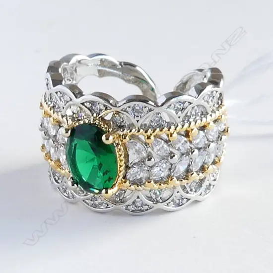 WIDE BAND COSTUME JEWELLERY DRESS RING - FAUX EMERALD & DIAMOND, ADJUSTABLE 