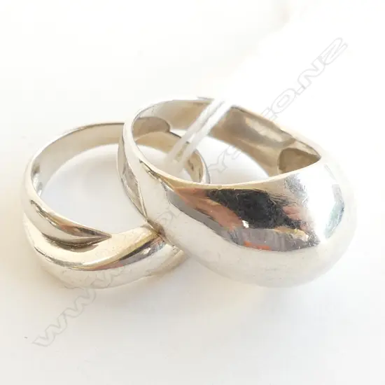 2 925 SILVER RINGS