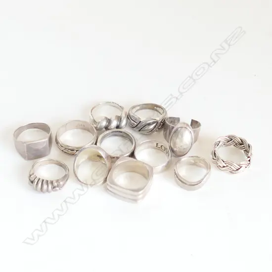 12 ASST. STG RINGS 70 GRAMS