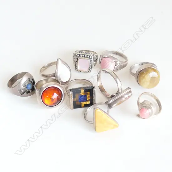 10 ASST. STG RINGS 68 GRAMS