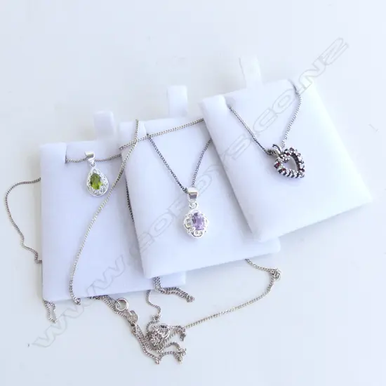 3 925 SILVER PENDANT NECKLACES; AMETHYST, GARNET HEART, PERIDOT