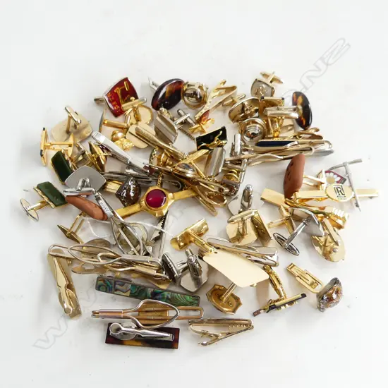 ASST. VINTAGE CUFFLINKS & MATCHING TIE BARS