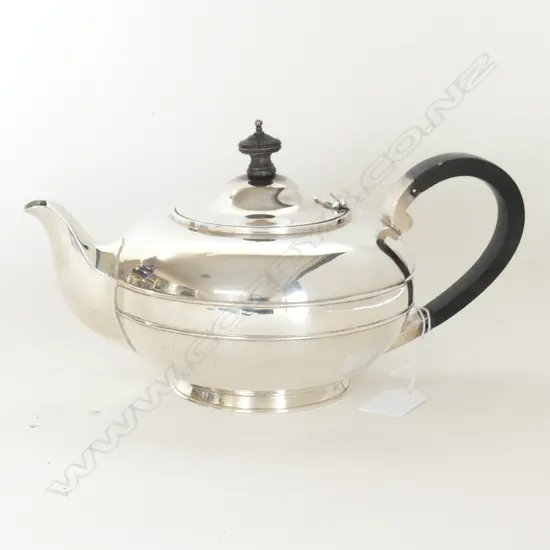 STG SILVER TEAPOT 600GMS, SHEFFIELD, 1954
