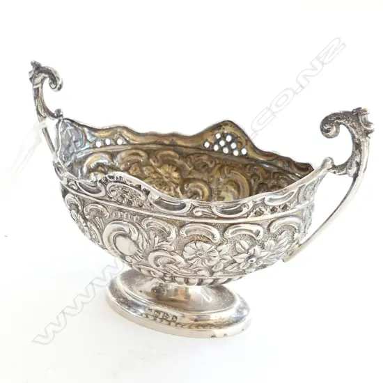 S/SILVER 2 HANDLED LARGE SALT47grms
