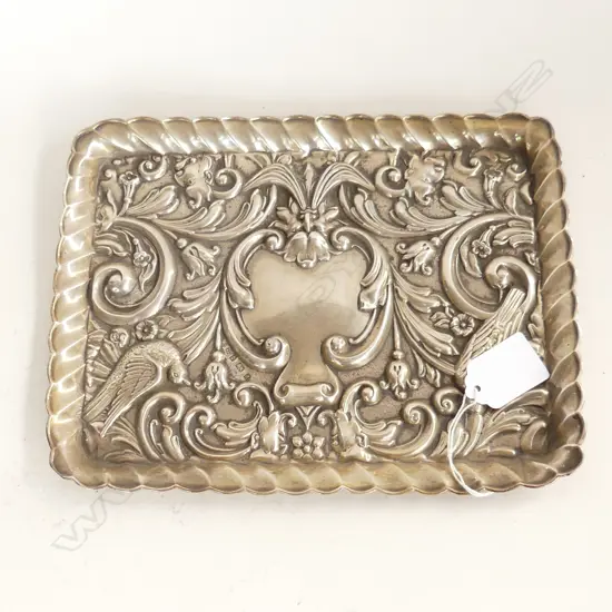 STG SILVER EMBOSSED TRAY, B'HAM 1903 180x230mm 151 GRAMS