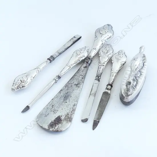 6PC ANGEL HEAD S/SILVER MANIQURE SET 