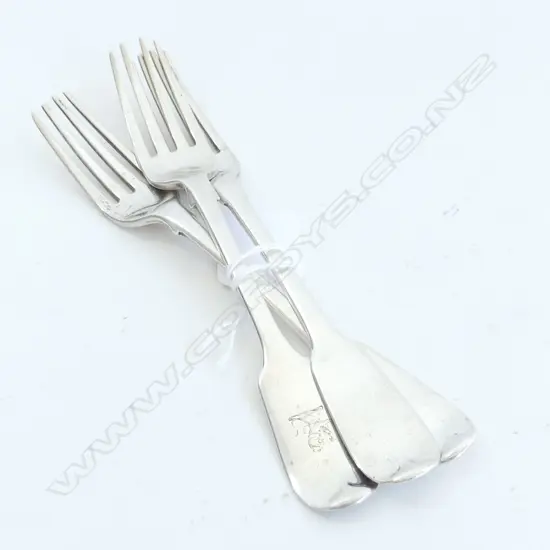 3 S/SILVER DESSERT FORKS VICT 133grms