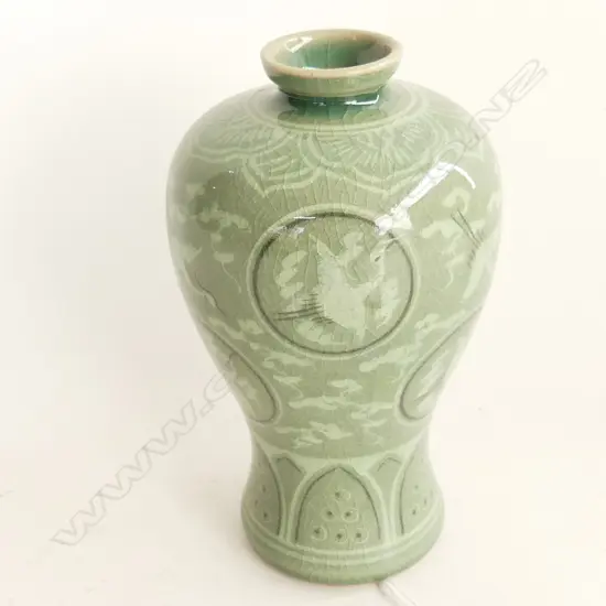 ORIENTAL CELADON VASE H.155mm