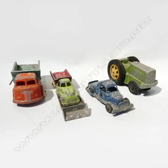 4 VINTAGE FUNHO TOYS EARTHMOVER TRACTOR DUMP TRUCK & STOCK CAR